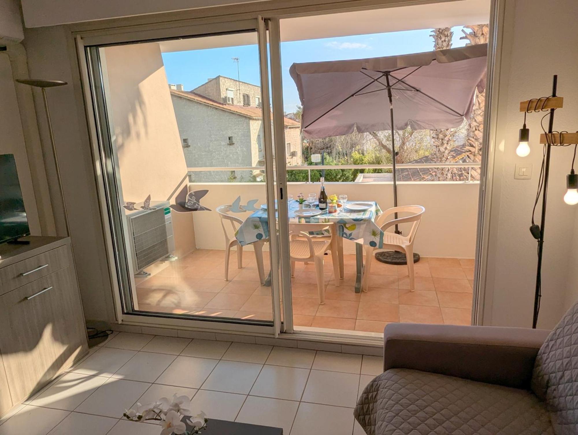 Sol-Y-Days Mayflower, Appartements Climatises Residence Avec Piscine Proche Centre 르그로뒤후아 외부 사진