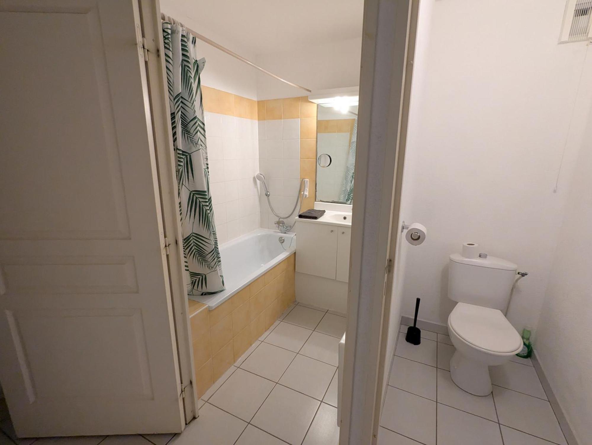 Sol-Y-Days Mayflower, Appartements Climatises Residence Avec Piscine Proche Centre 르그로뒤후아 외부 사진
